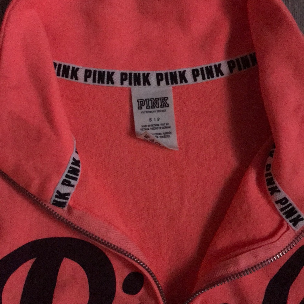 VS Pink pullover - Picture 3 of 3